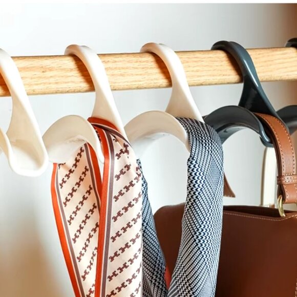 3pcs. High Quality, Strong Purse Hanger For Closet/ Closet Organizer - Picture 2 of 5